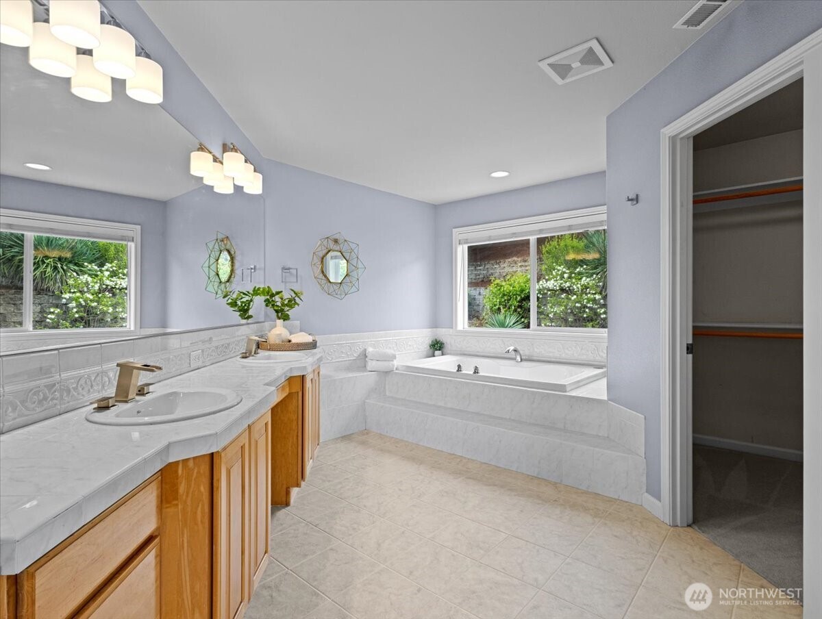 1510 NW Gregory Drive , Vancouver, WA 98665