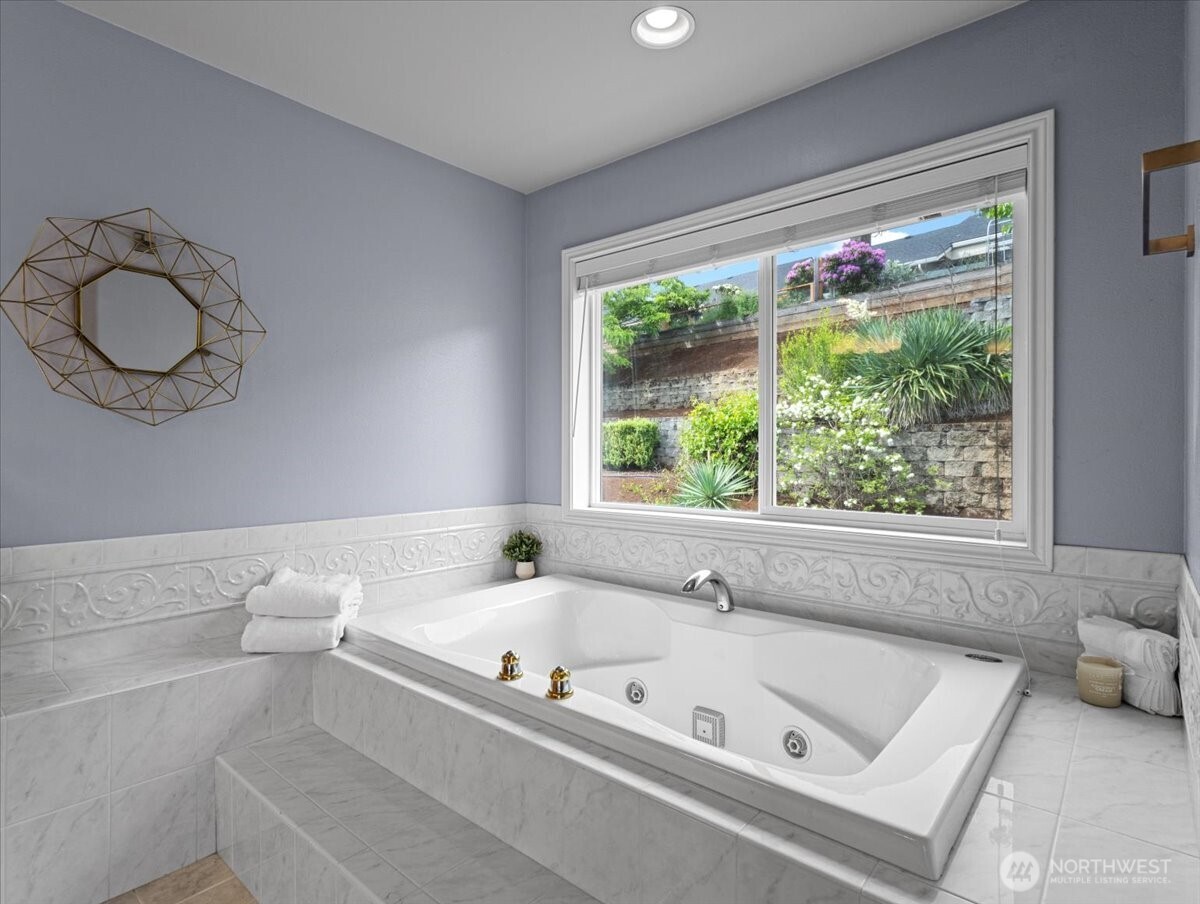 1510 NW Gregory Drive , Vancouver, WA 98665