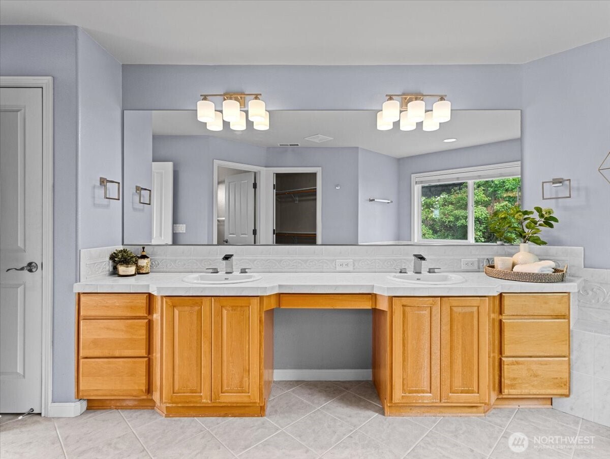 1510 NW Gregory Drive , Vancouver, WA 98665