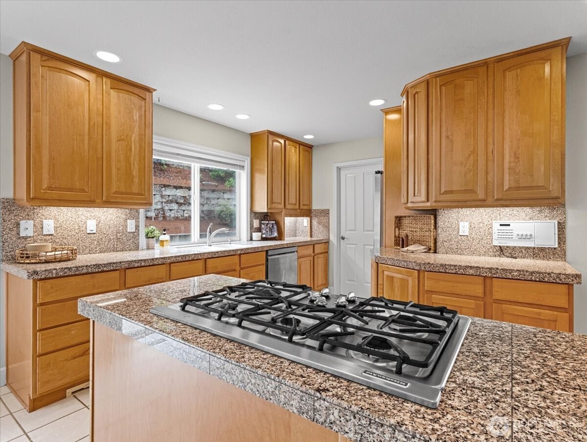 1510 NW Gregory Drive , Vancouver, WA 98665