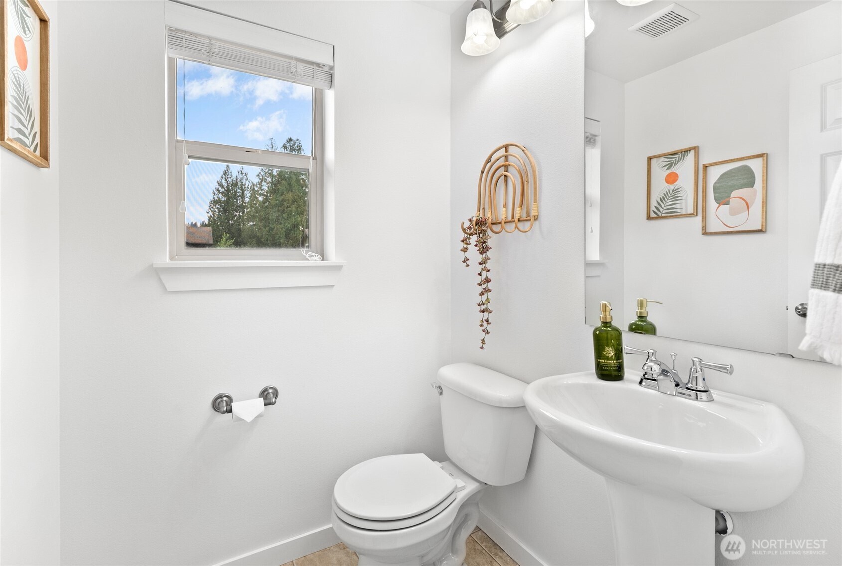 1900 Weaver Road #G103, Snohomish, WA 98290