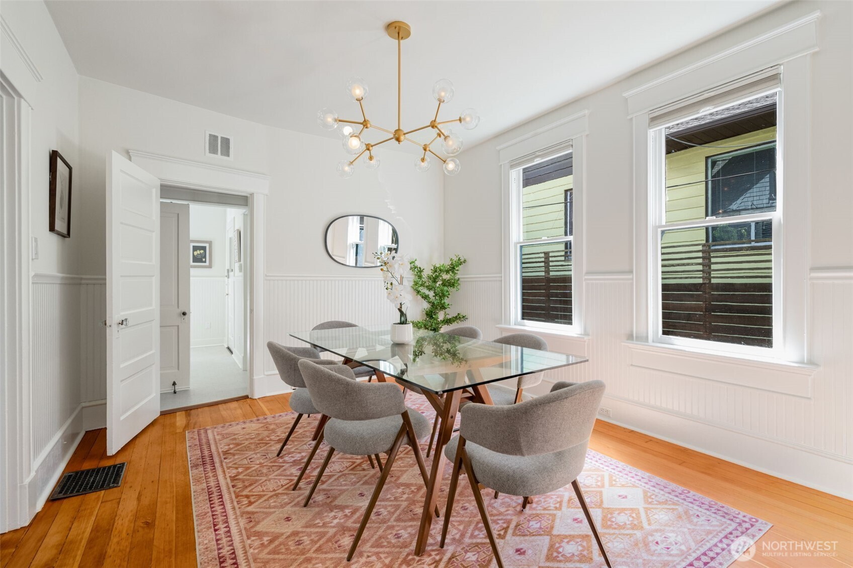 2516 3rd Avenue W, Seattle, WA 98119