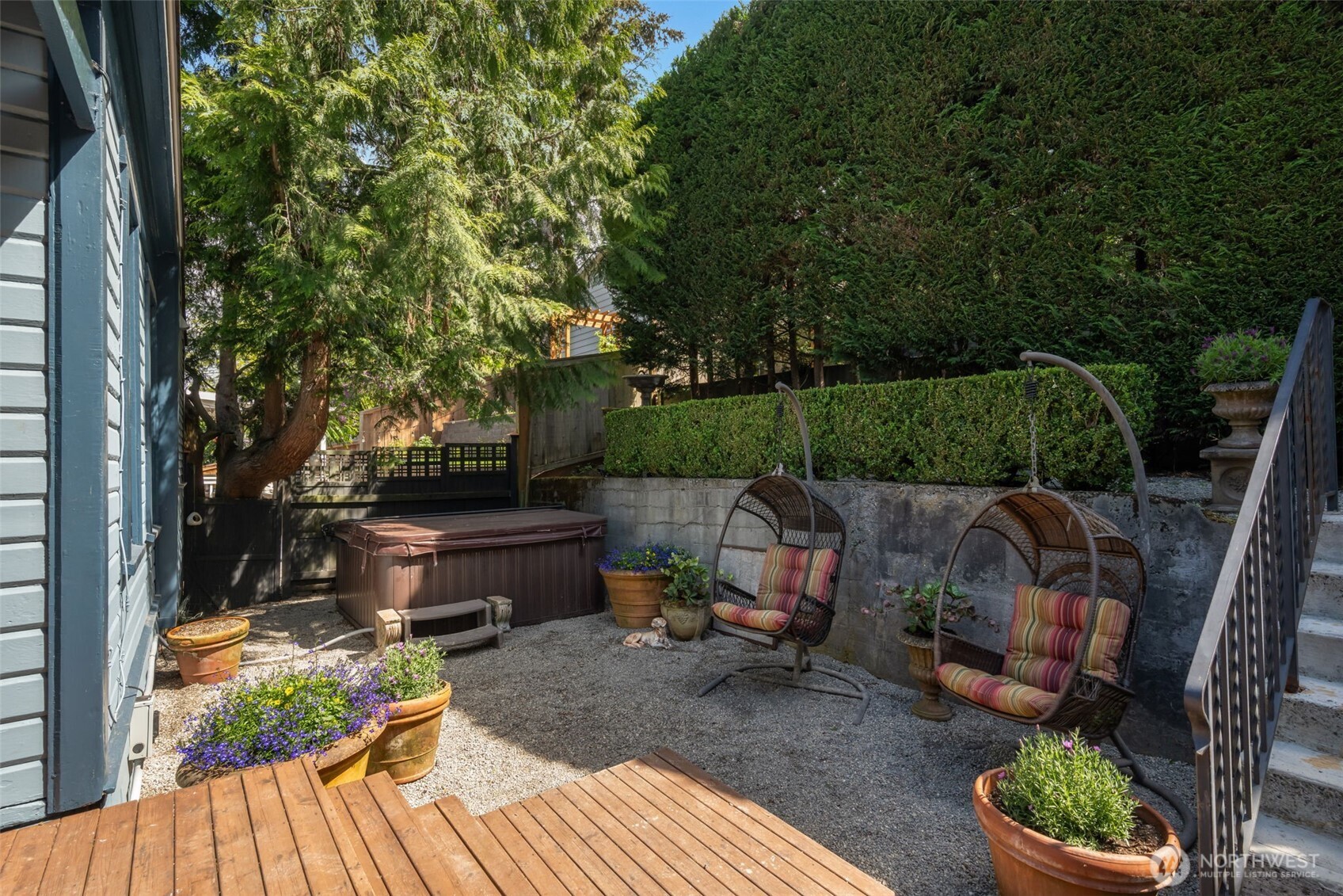 2516 3rd Avenue W, Seattle, WA 98119