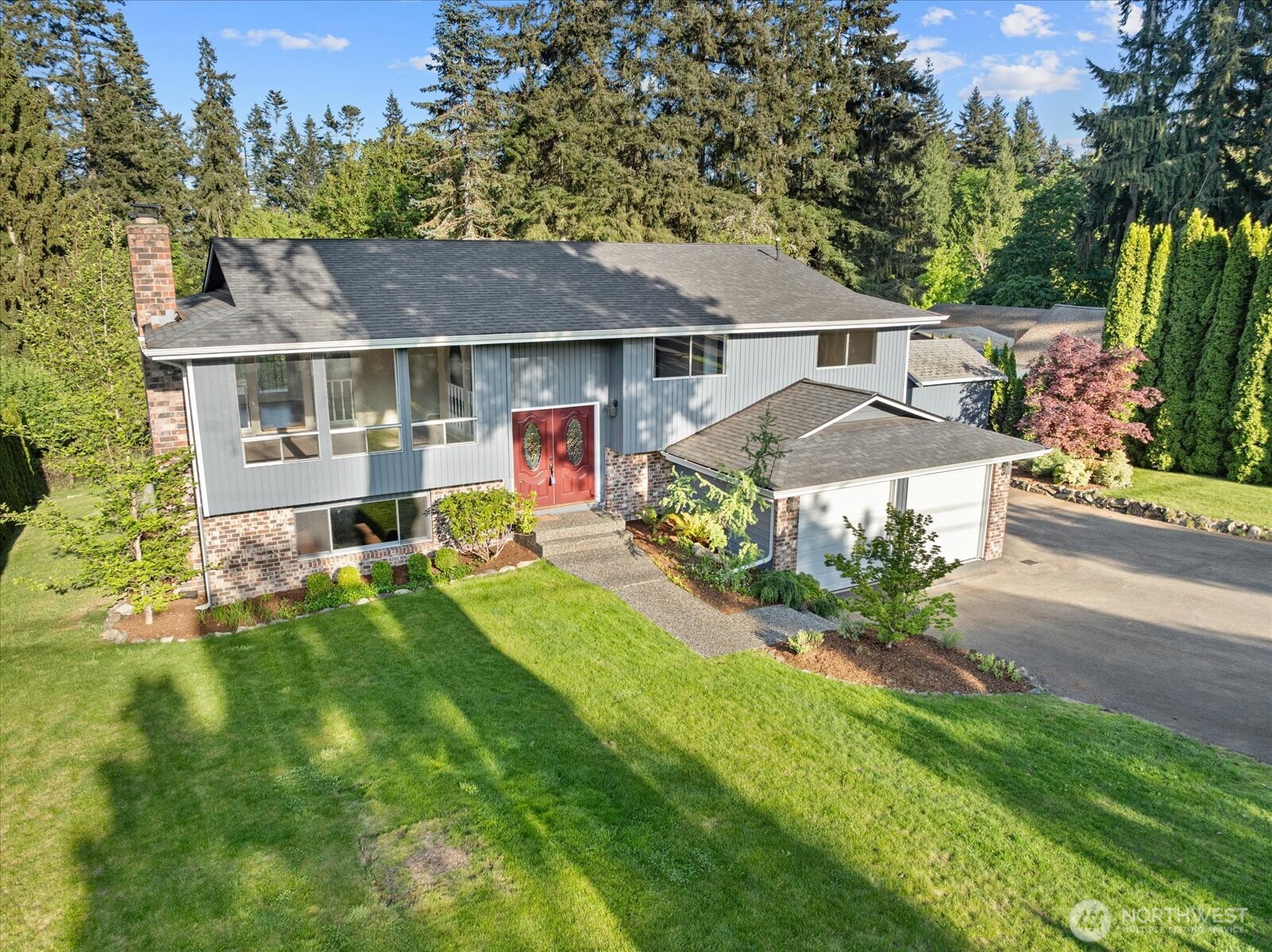 23521 3rd Avenue SE, Bothell, WA 98021-8708