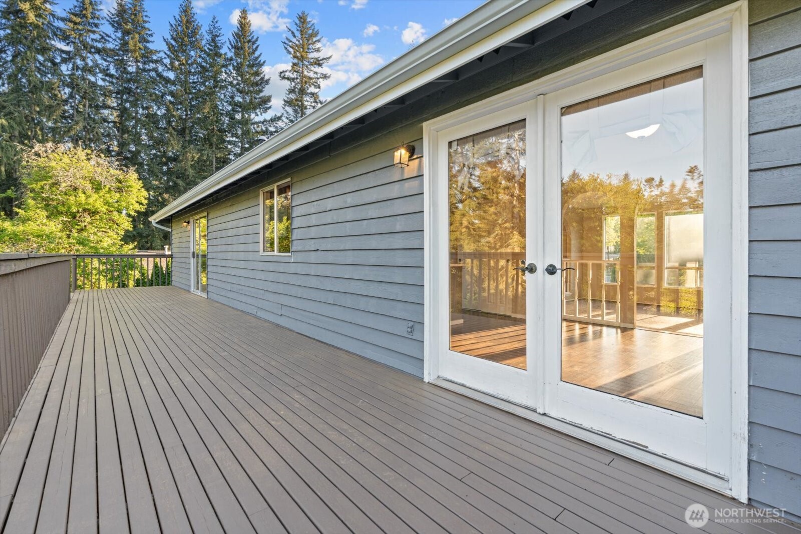 23521 3rd Avenue SE, Bothell, WA 98021-8708