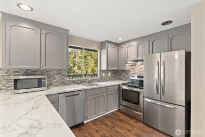 23521 3rd Avenue SE, Bothell, WA 98021-8708 - Photo 12