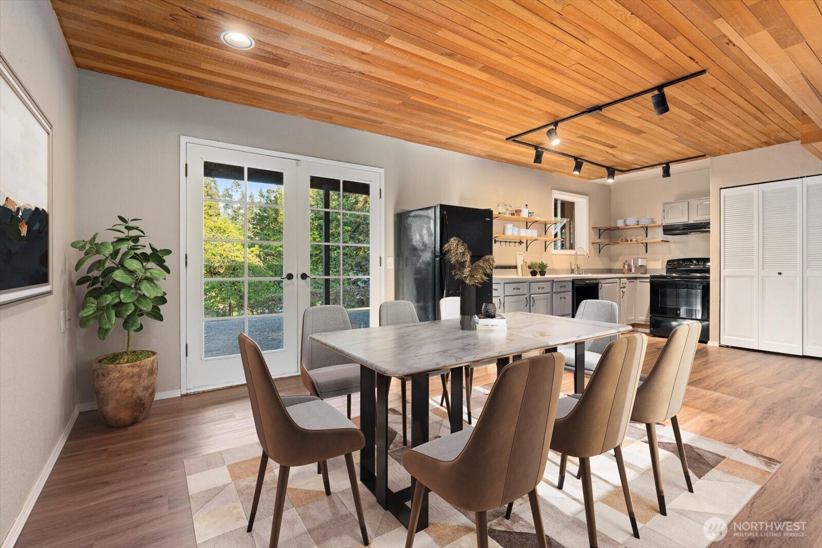 23521 3rd Avenue SE, Bothell, WA 98021-8708