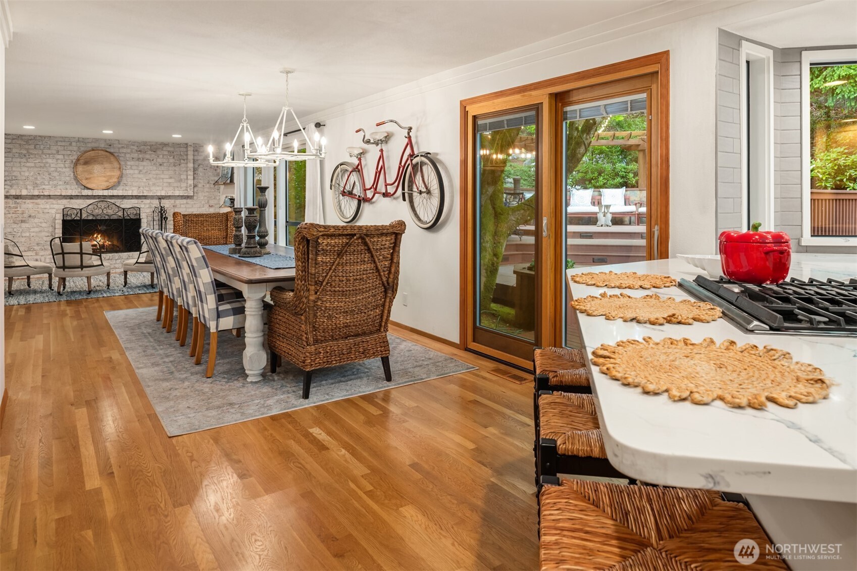 18520 NE 19th Place , Bellevue, WA 98008
