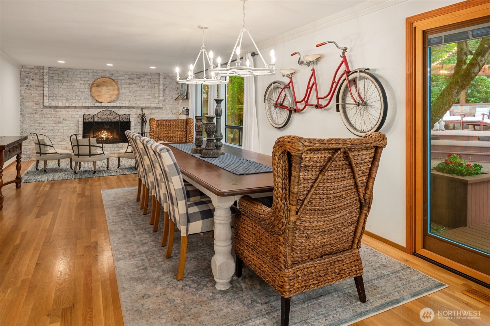 18520 NE 19th Place , Bellevue, WA 98008