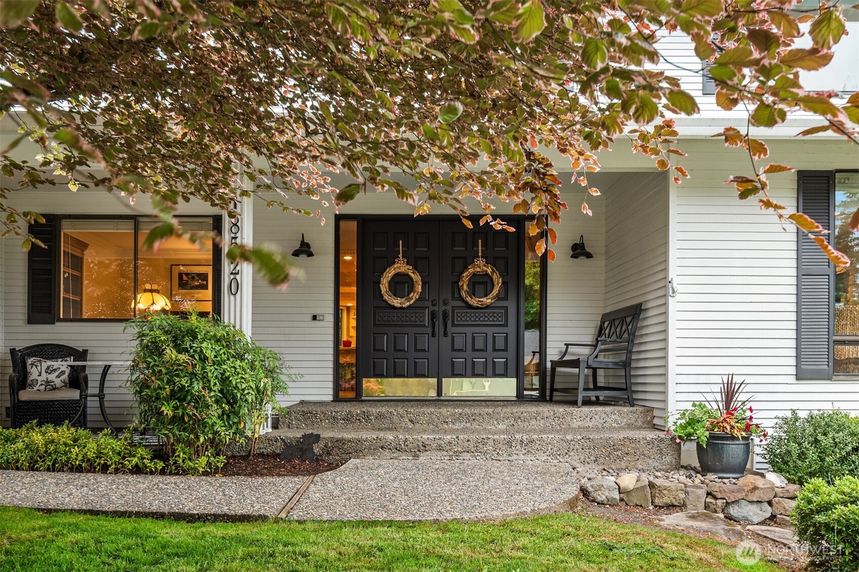18520 NE 19th Place , Bellevue, WA 98008