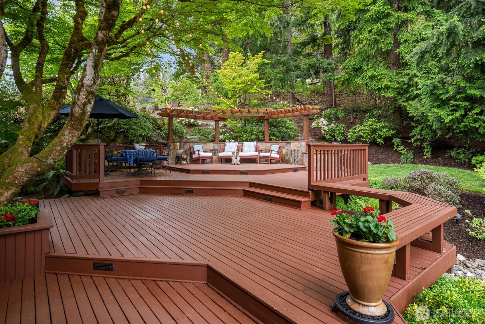 18520 NE 19th Place , Bellevue, WA 98008