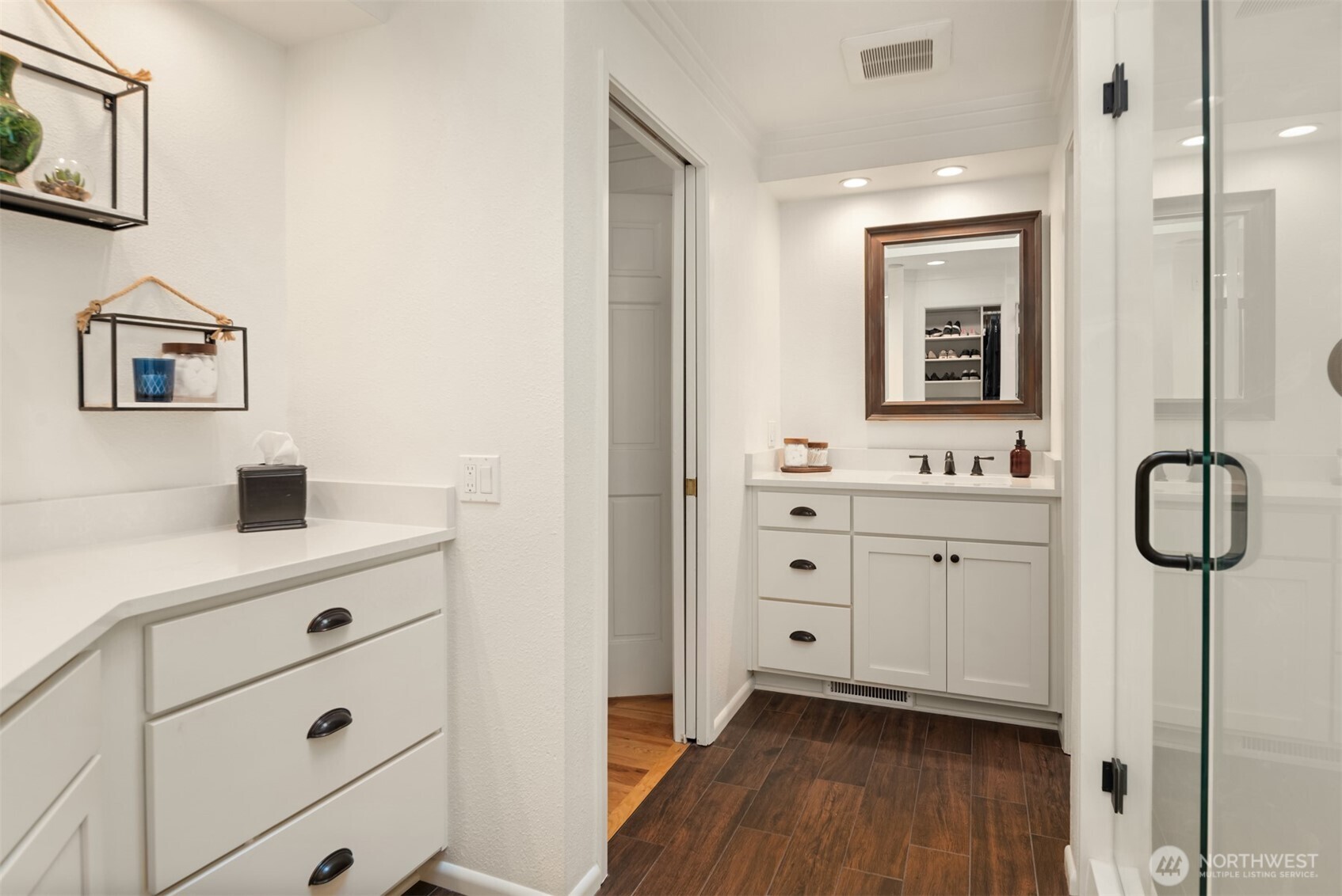 18520 NE 19th Place , Bellevue, WA 98008