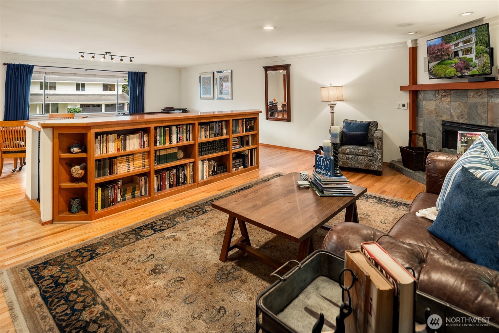18520 NE 19th Place , Bellevue, WA 98008