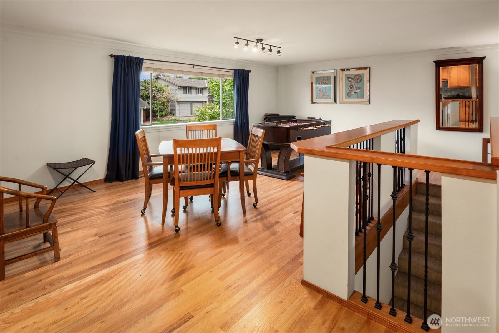 18520 NE 19th Place , Bellevue, WA 98008