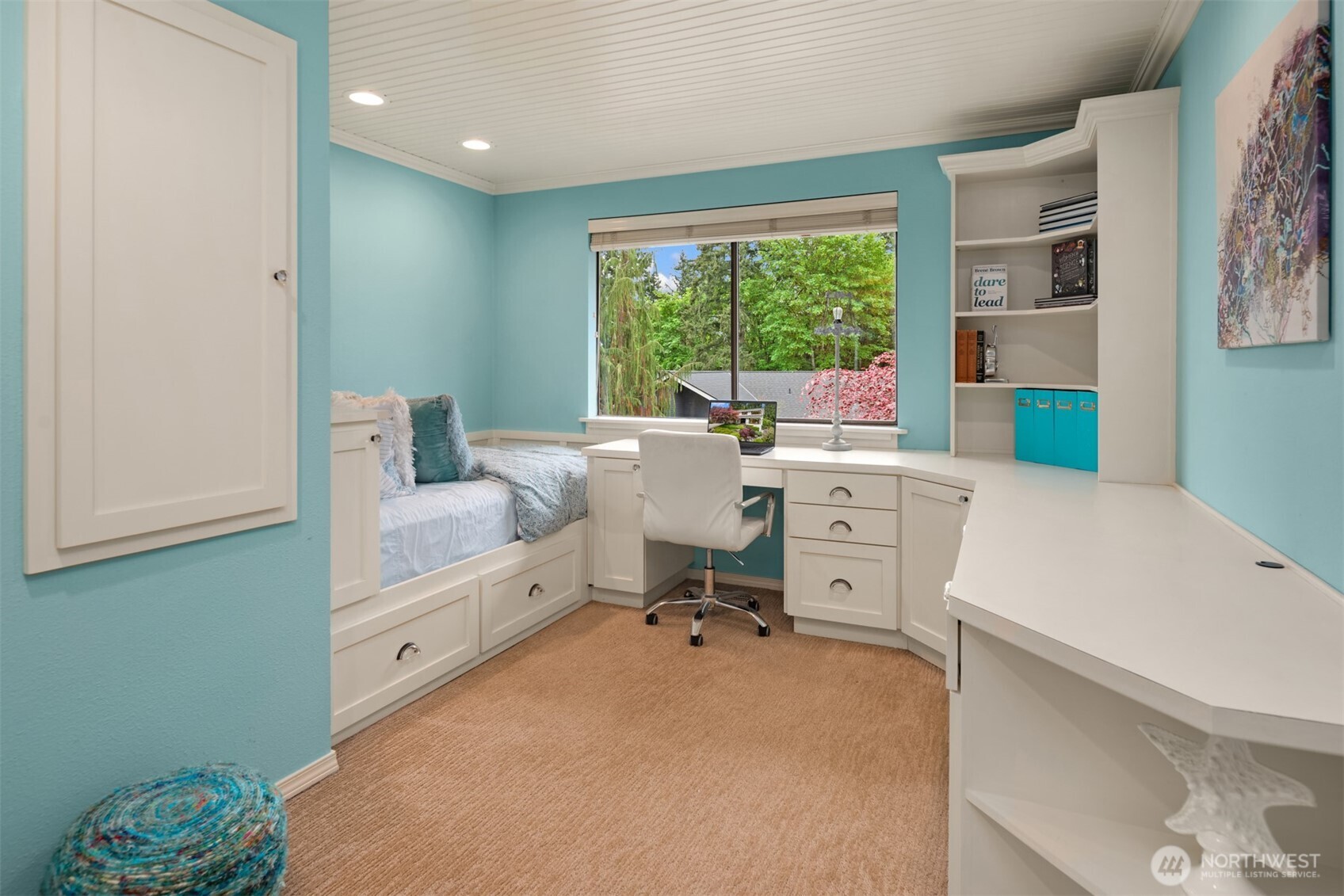 18520 NE 19th Place , Bellevue, WA 98008