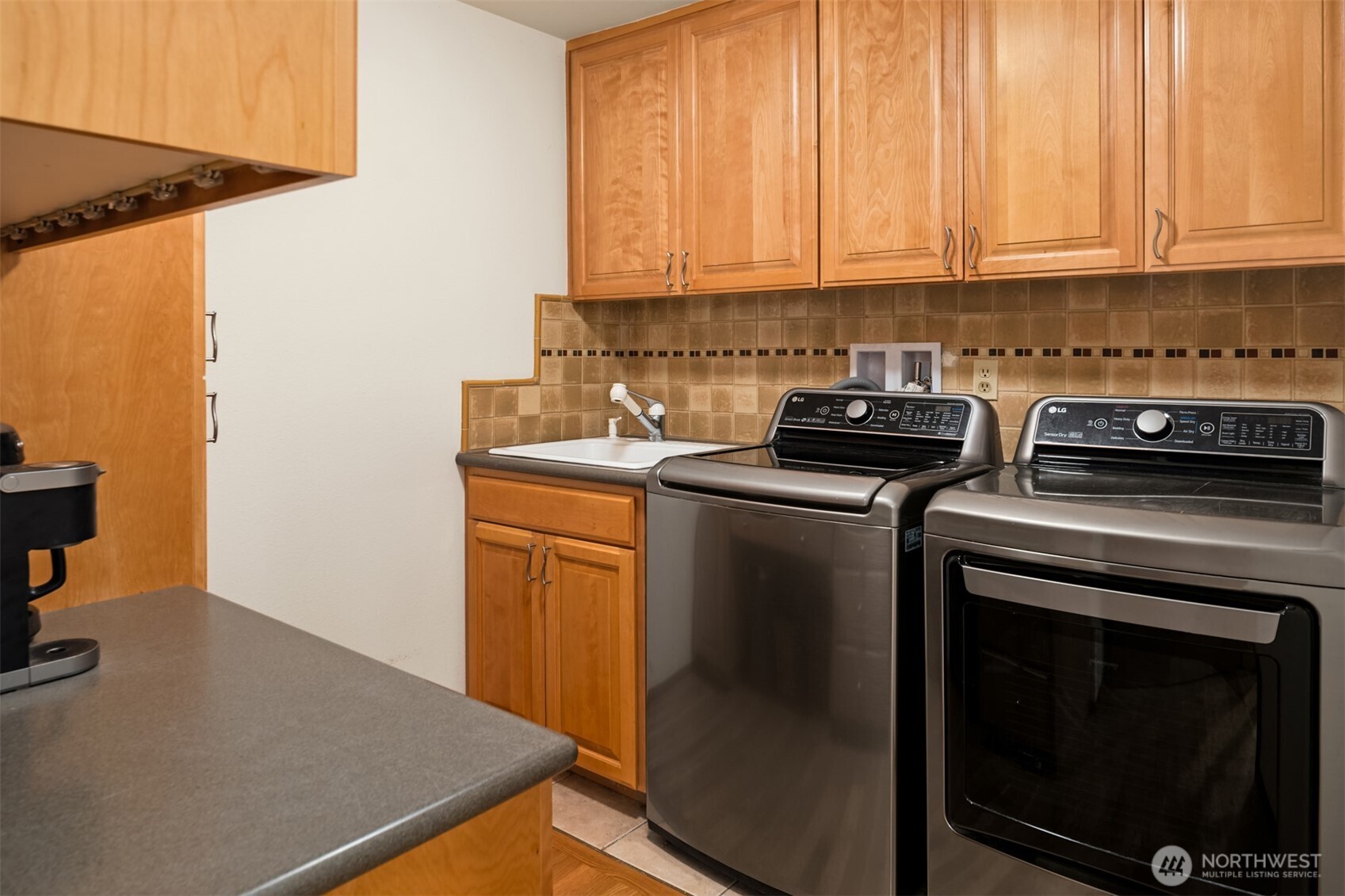 18520 NE 19th Place , Bellevue, WA 98008