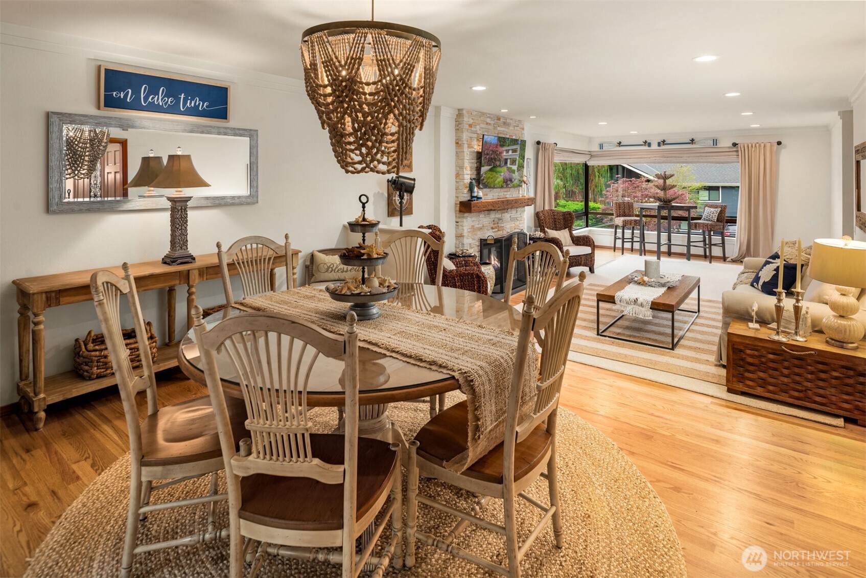 18520 NE 19th Place , Bellevue, WA 98008
