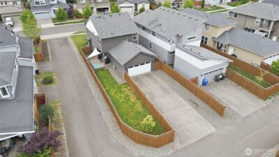 13255 178th Avenue Ct E, Bonney Lake, WA 98391 - Photo 2