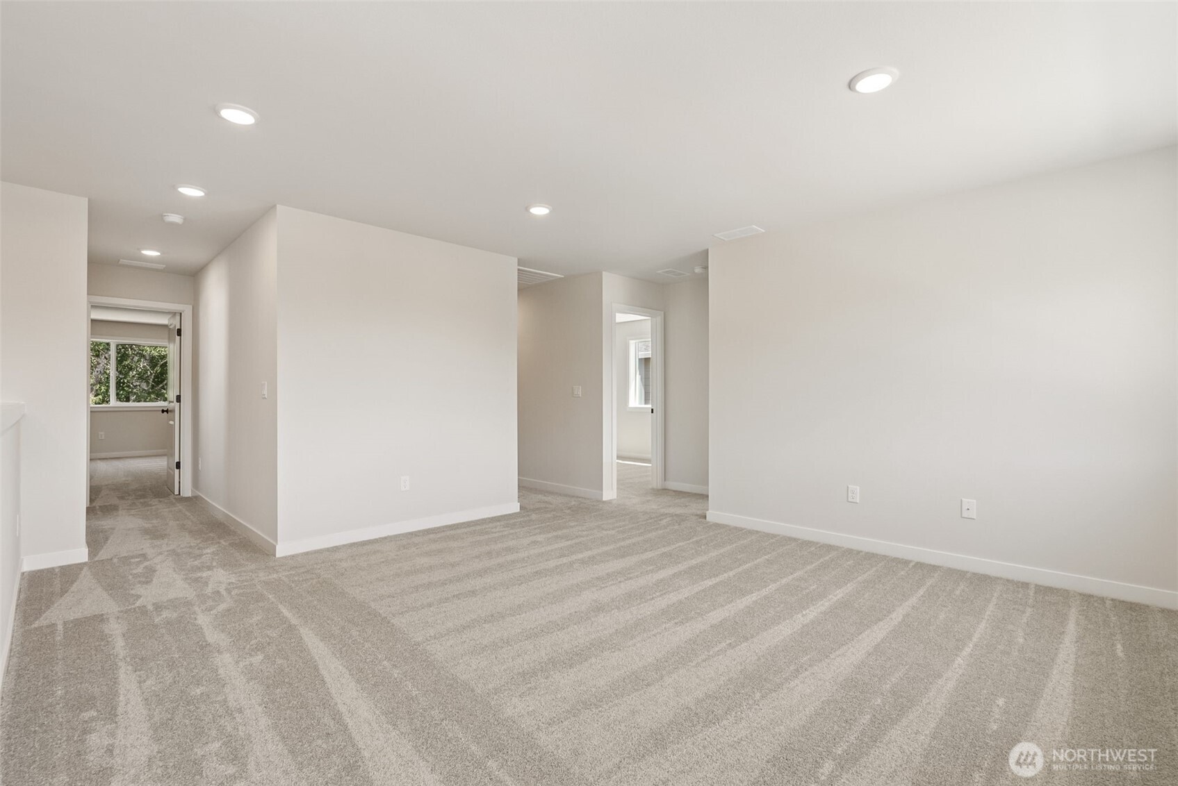 2031 NE Norseman Way , Poulsbo, WA 98370