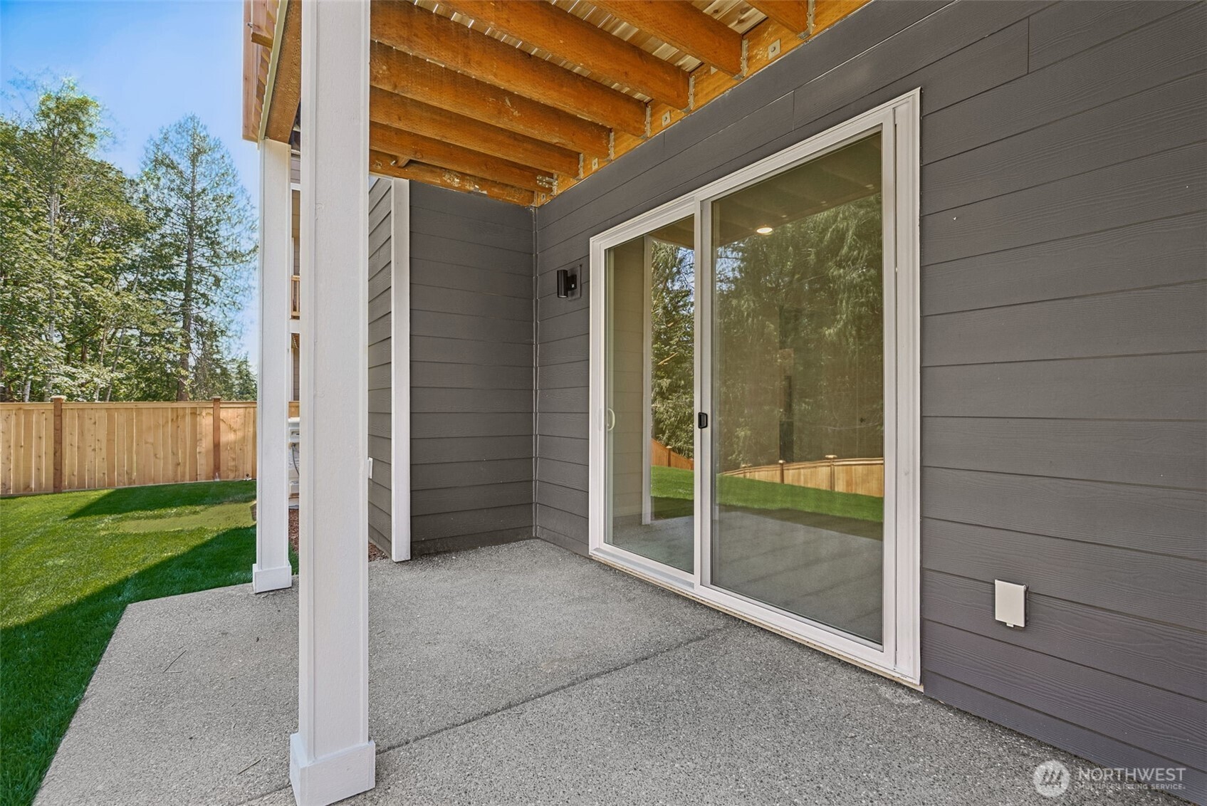 2031 NE Norseman Way , Poulsbo, WA 98370