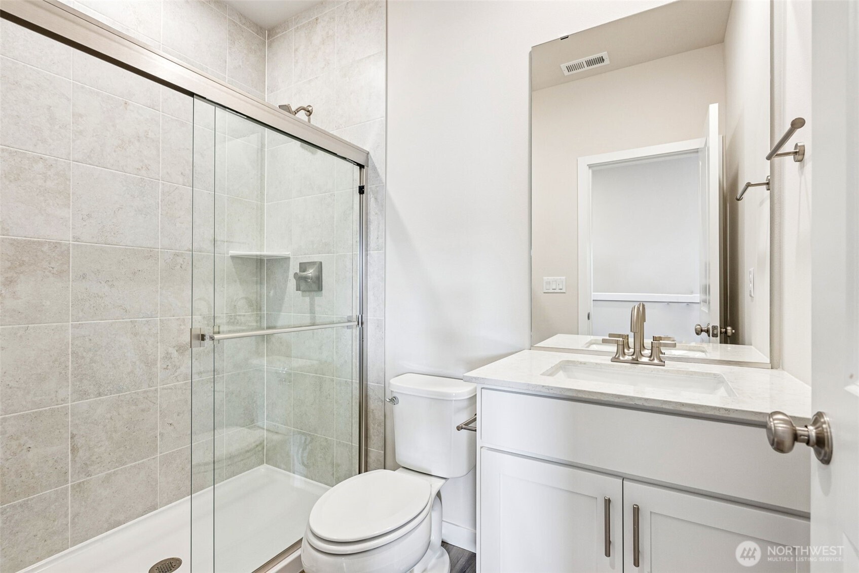2043 NE Norseman Way , Poulsbo, WA 98370