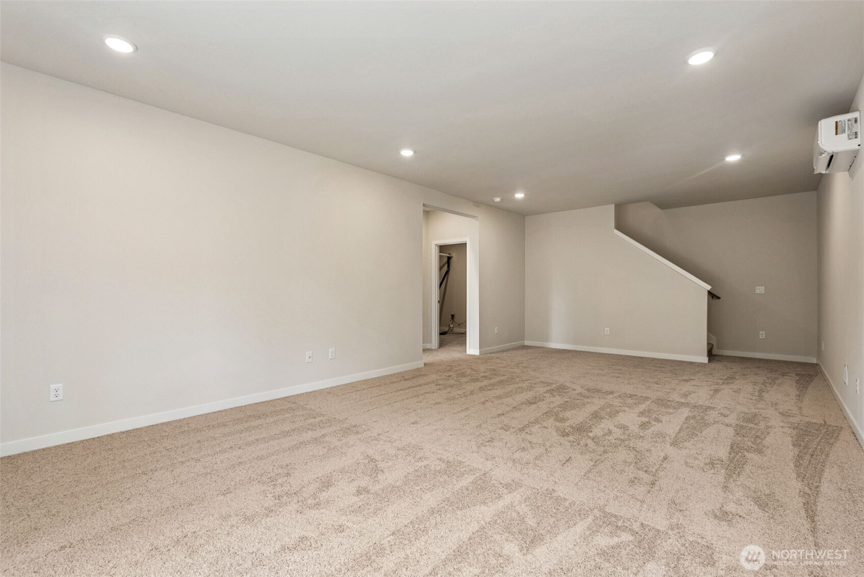 2043 NE Norseman Way , Poulsbo, WA 98370