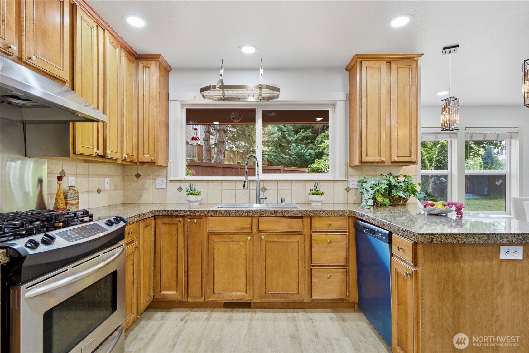 15410 Waynita Way NE, Bothell, WA 98011
