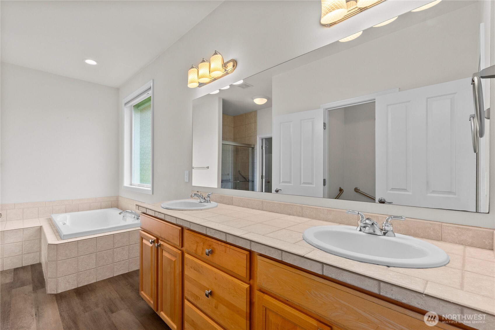 4102 Stonehaven Lane SE, Olympia, WA 98501