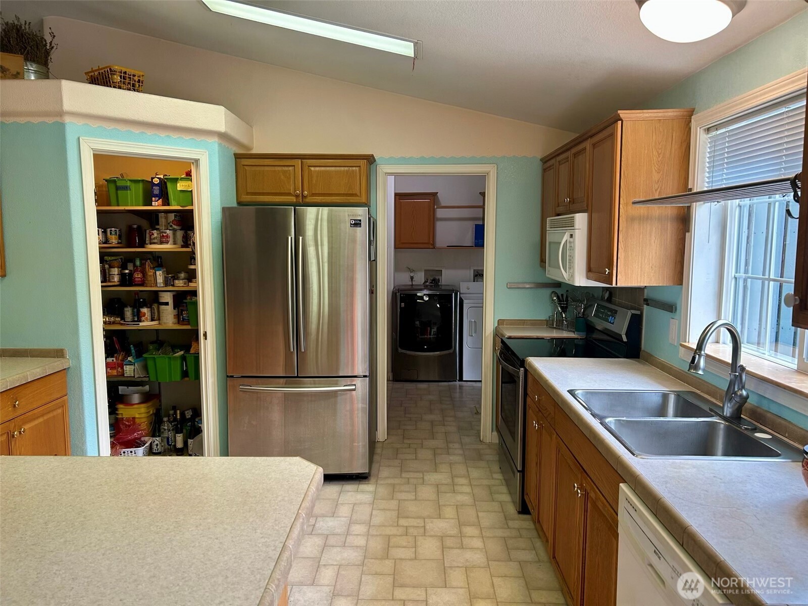 12977 US Highway 12 , Packwood, WA 98361