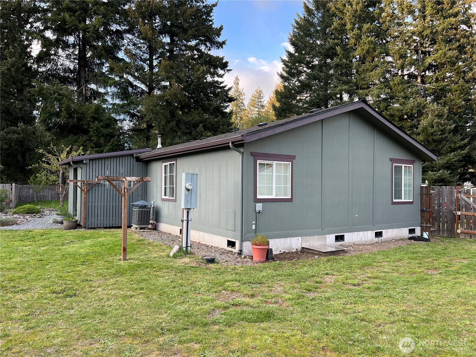 12977 US Highway 12 , Packwood, WA 98361