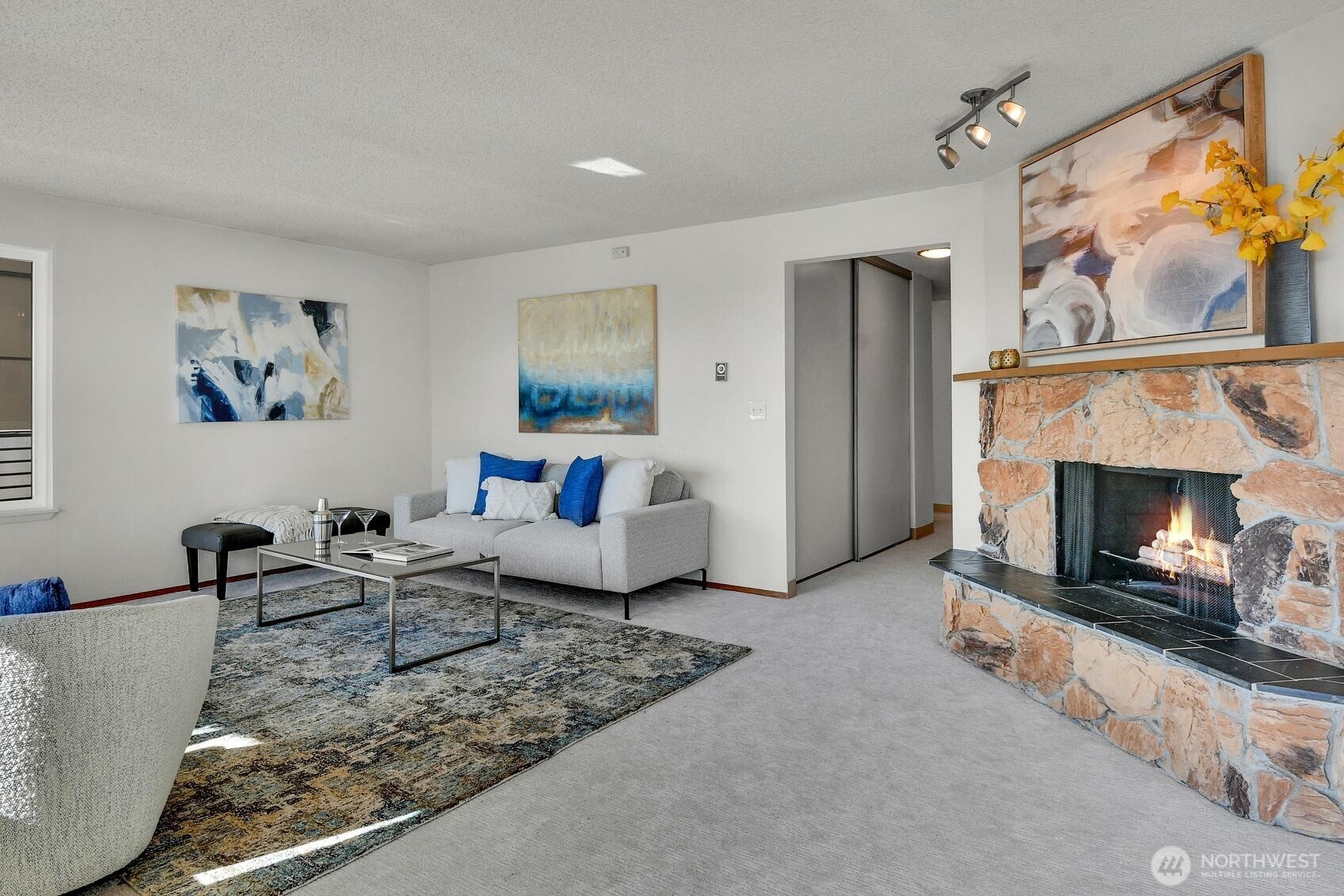 8501 12th Avenue NW #307, Seattle, WA 98117