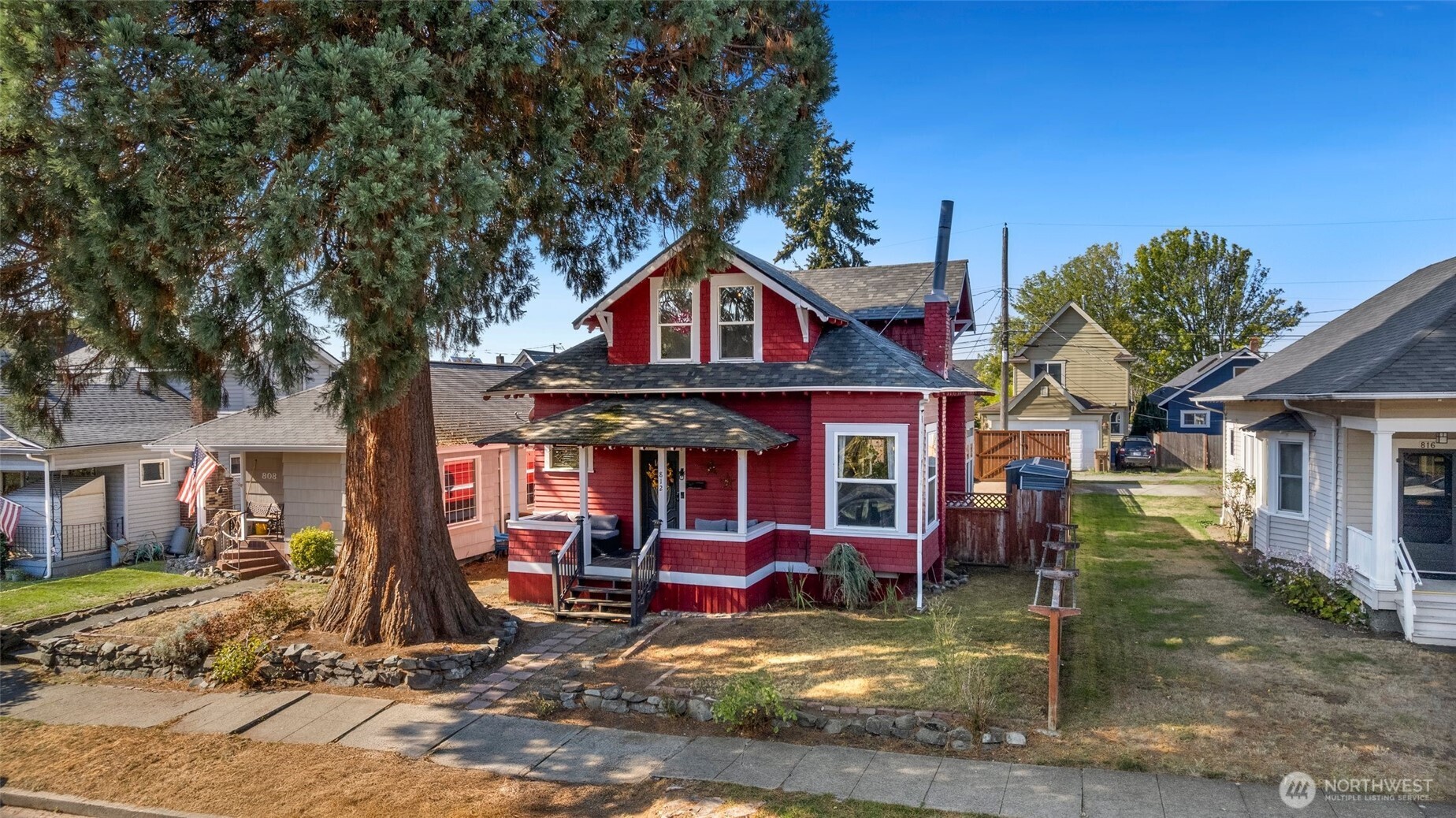 812 N Steele Street , Tacoma, WA 98406