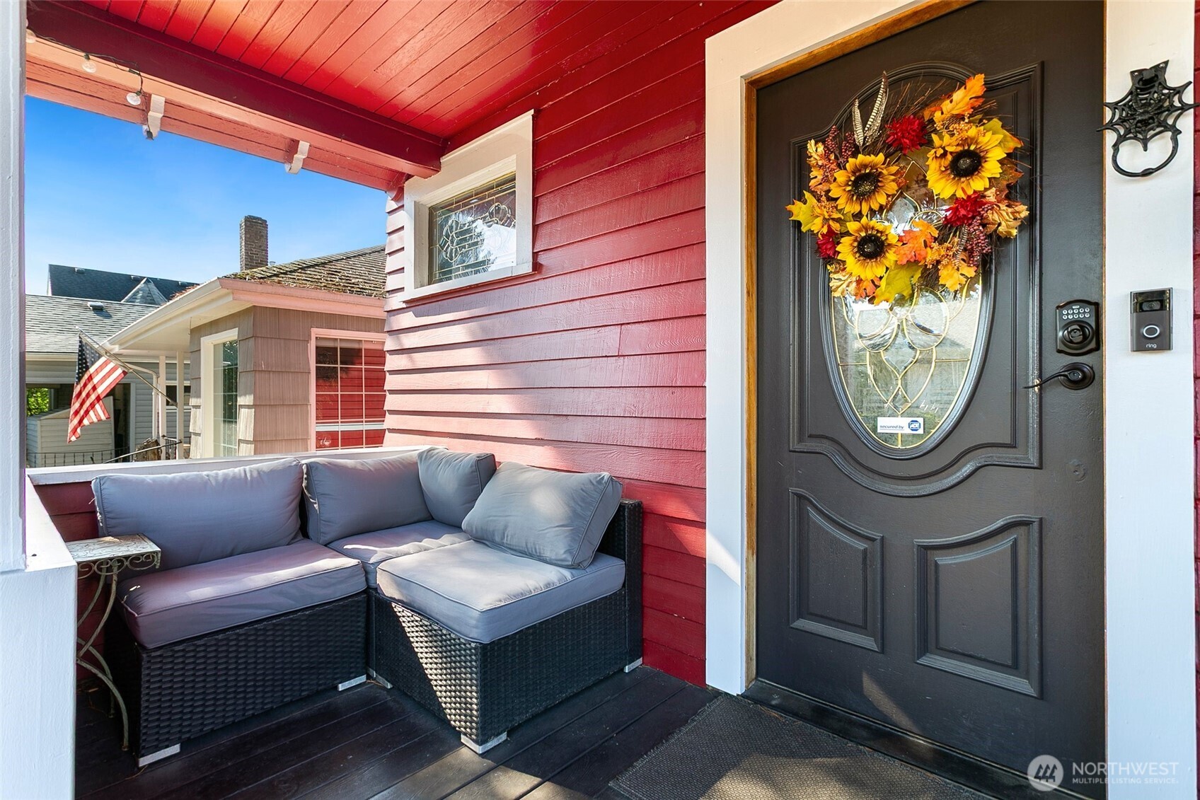 812 N Steele Street , Tacoma, WA 98406