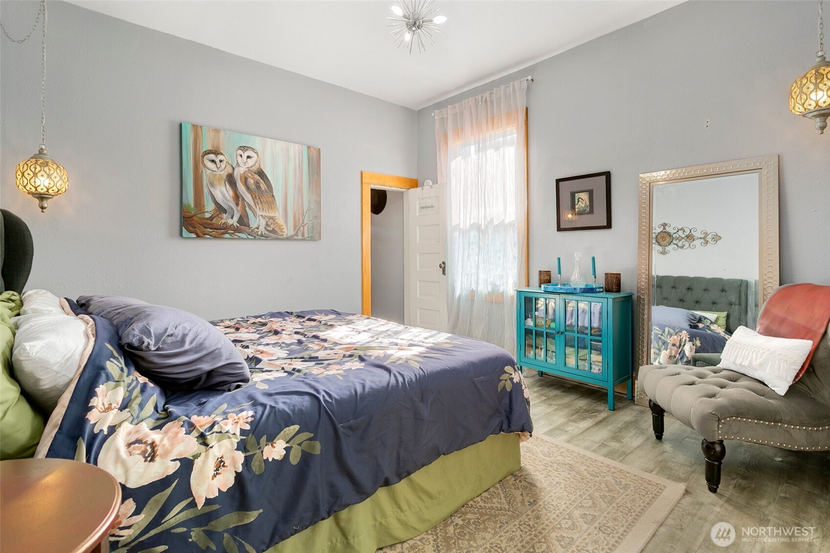 812 N Steele Street , Tacoma, WA 98406