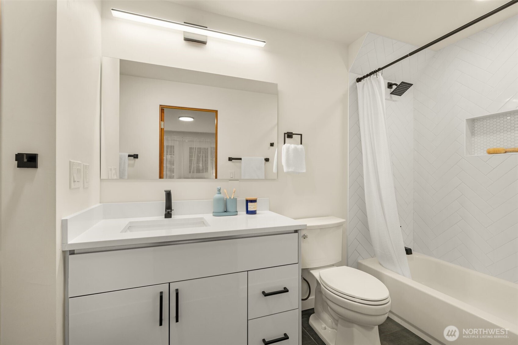 3820 45th Avenue S, Seattle, WA 98118