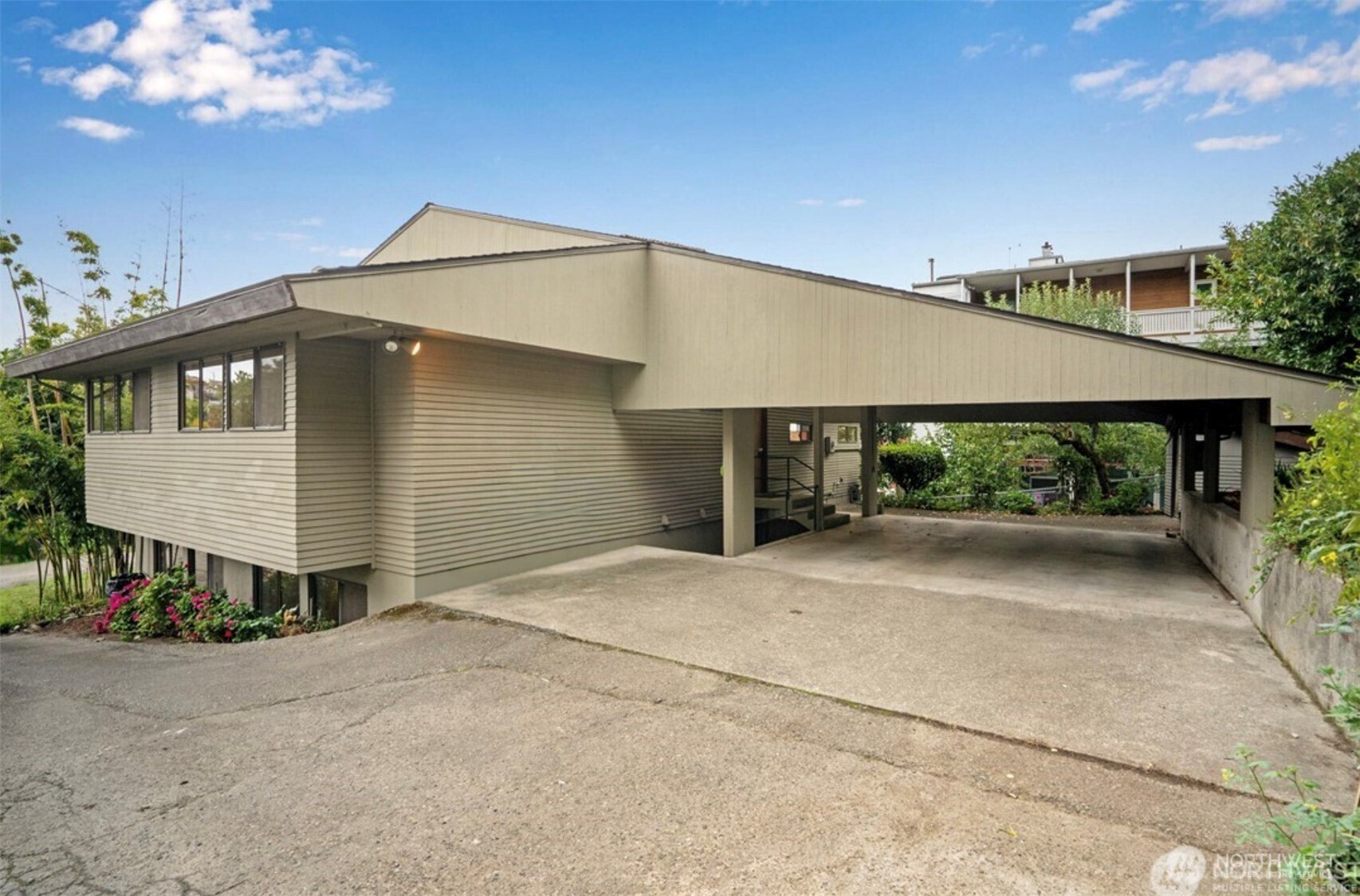 3820 45th Avenue S, Seattle, WA 98118