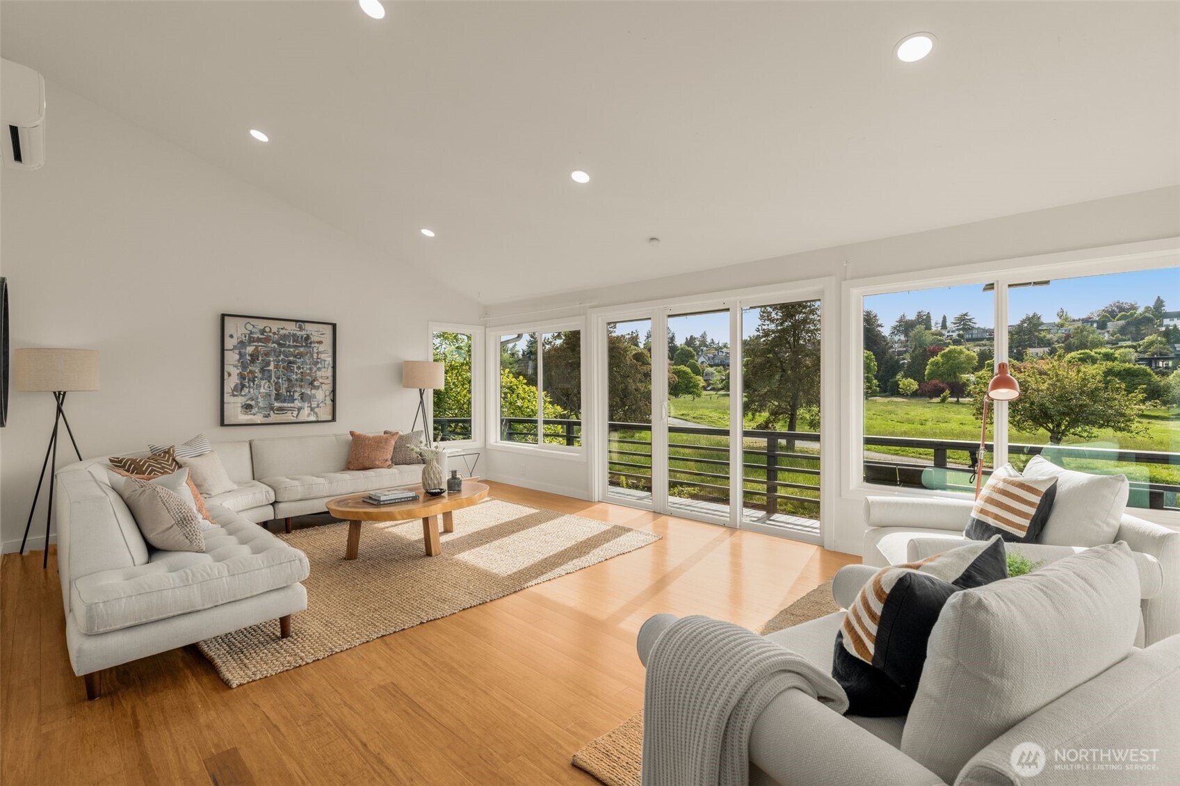 3820 45th Avenue S, Seattle, WA 98118