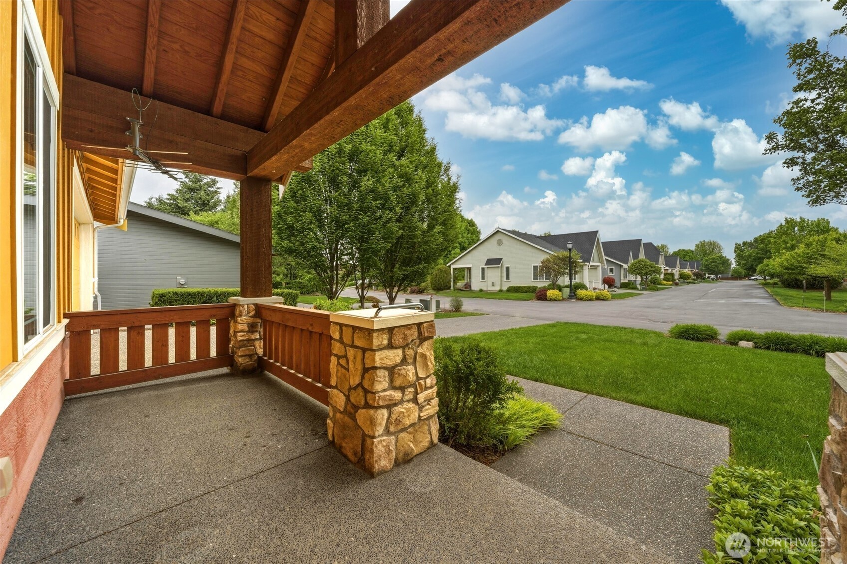 1114 SE Creekside Drive , College Place, WA 99324