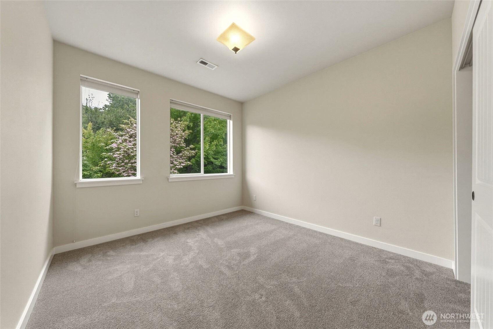 1114 SE Creekside Drive , College Place, WA 99324