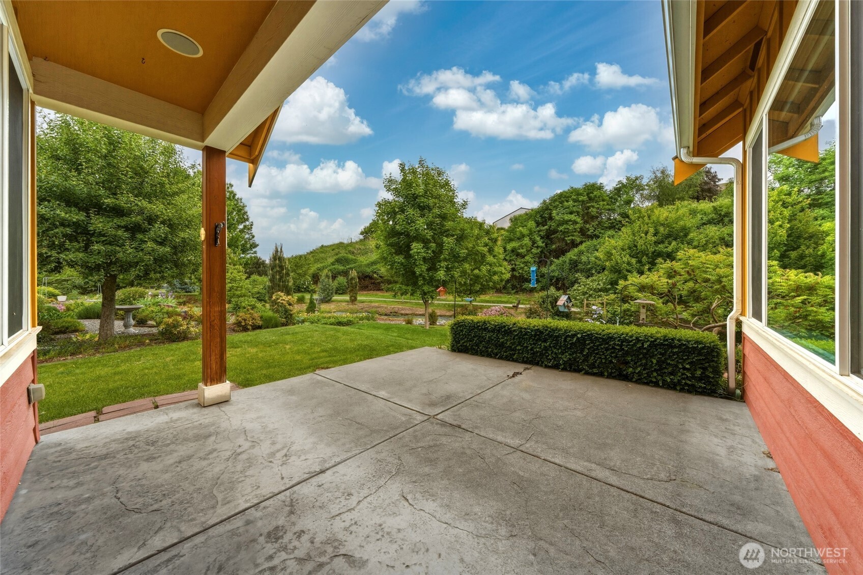1114 SE Creekside Drive , College Place, WA 99324