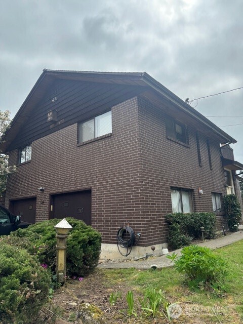 19021 46th Avenue S, SeaTac, WA 98188