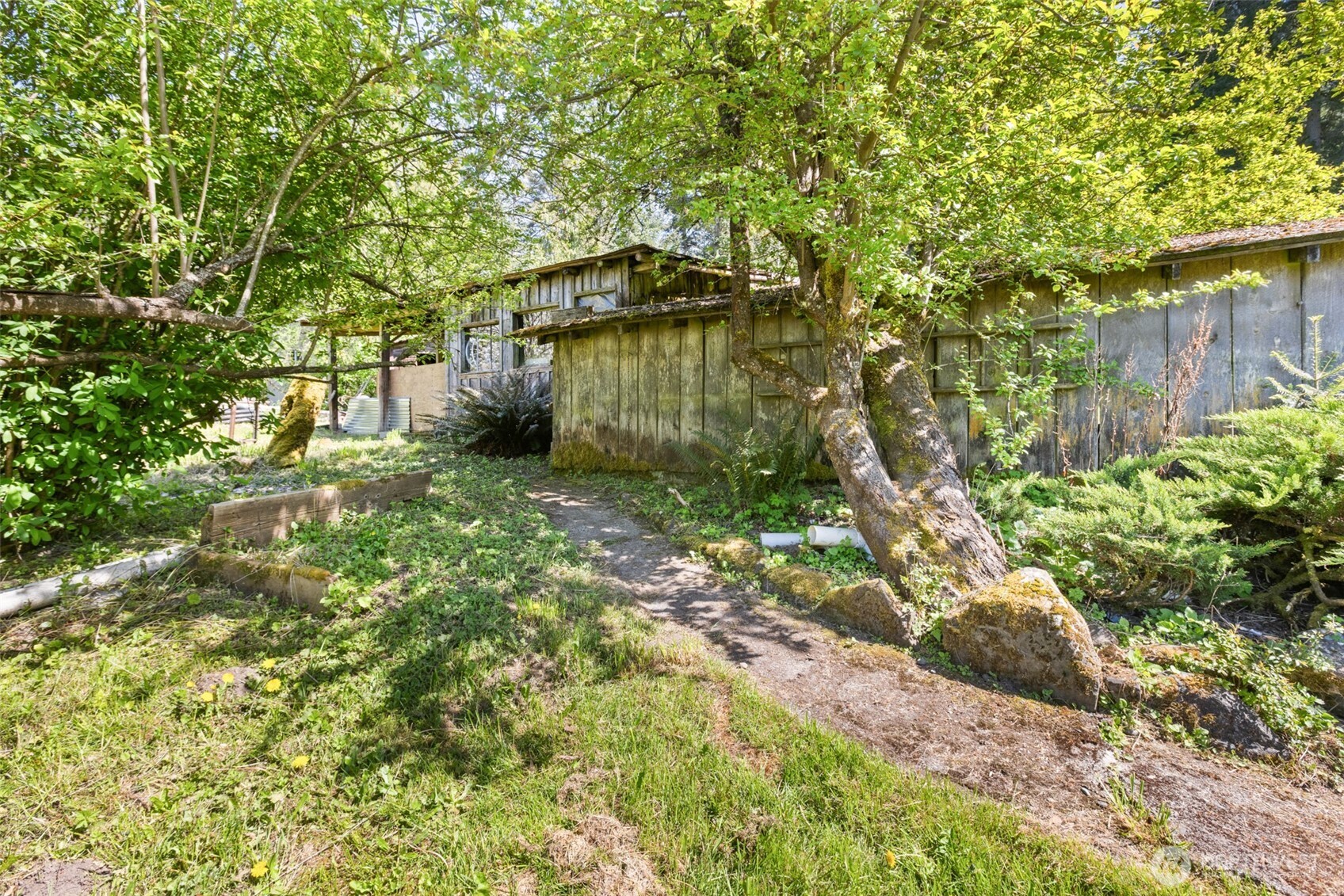 2252 Black Diamond Road , Port Angeles, WA 98363