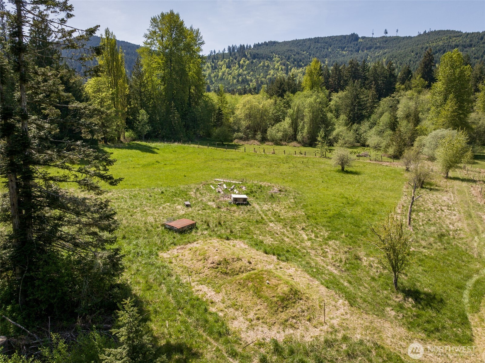 2252 Black Diamond Road , Port Angeles, WA 98363