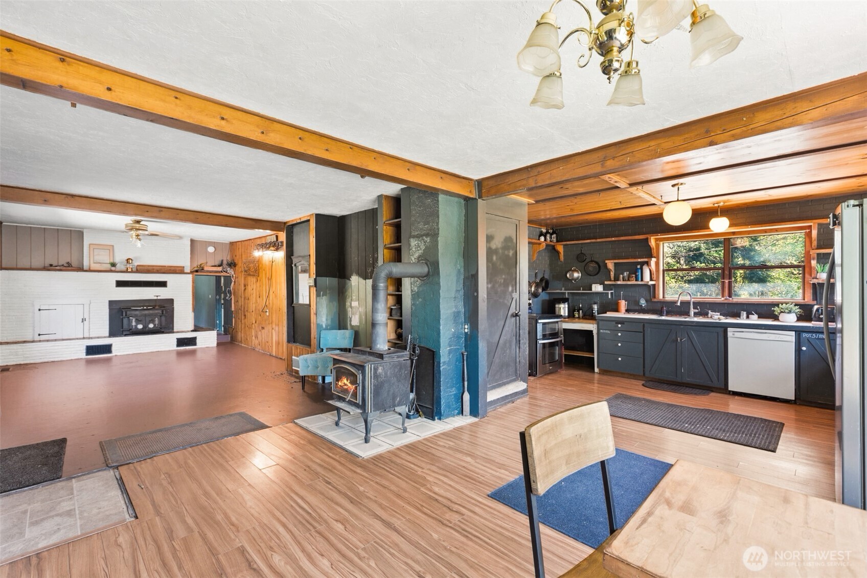 2252 Black Diamond Road , Port Angeles, WA 98363