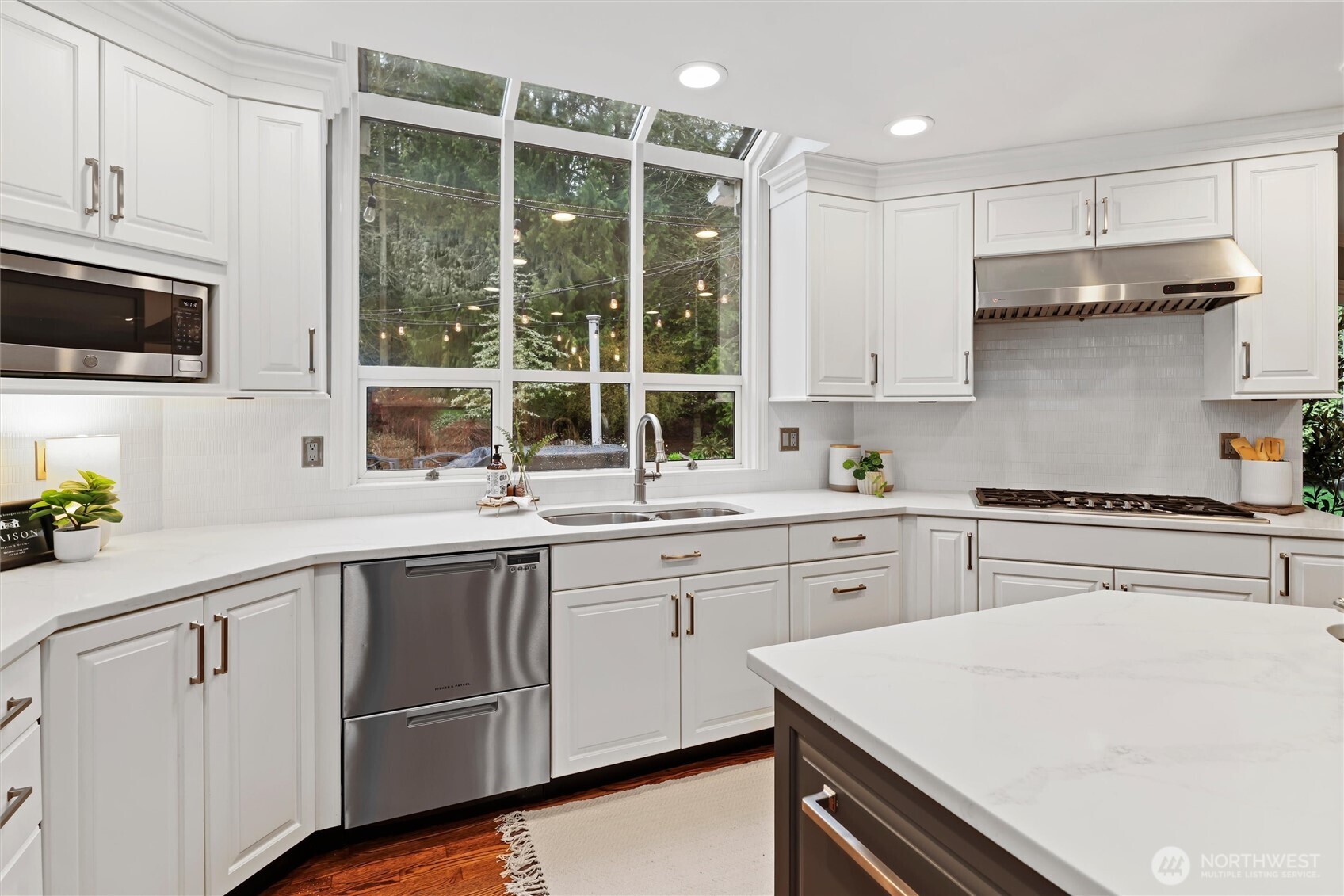 13543 160th Avenue NE, Redmond, WA 98052-1762