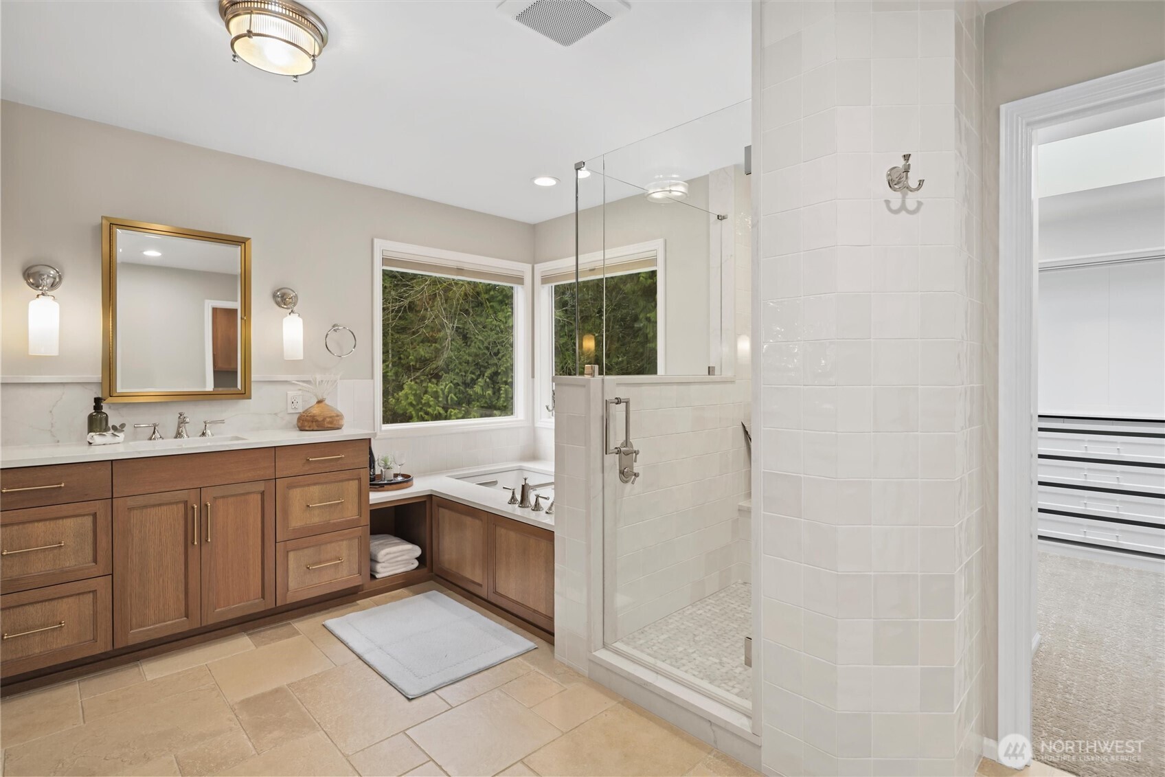 13543 160th Avenue NE, Redmond, WA 98052-1762