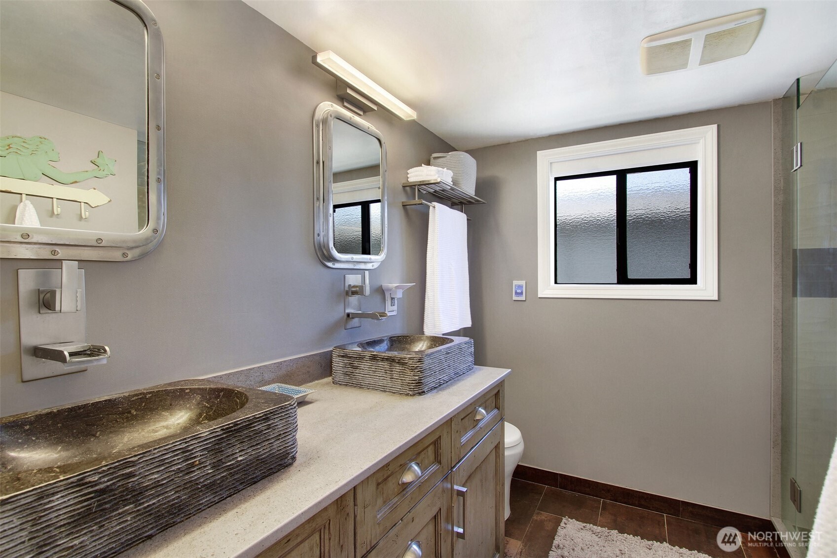 2401 N Northlake Way #B13, Seattle, WA 98103