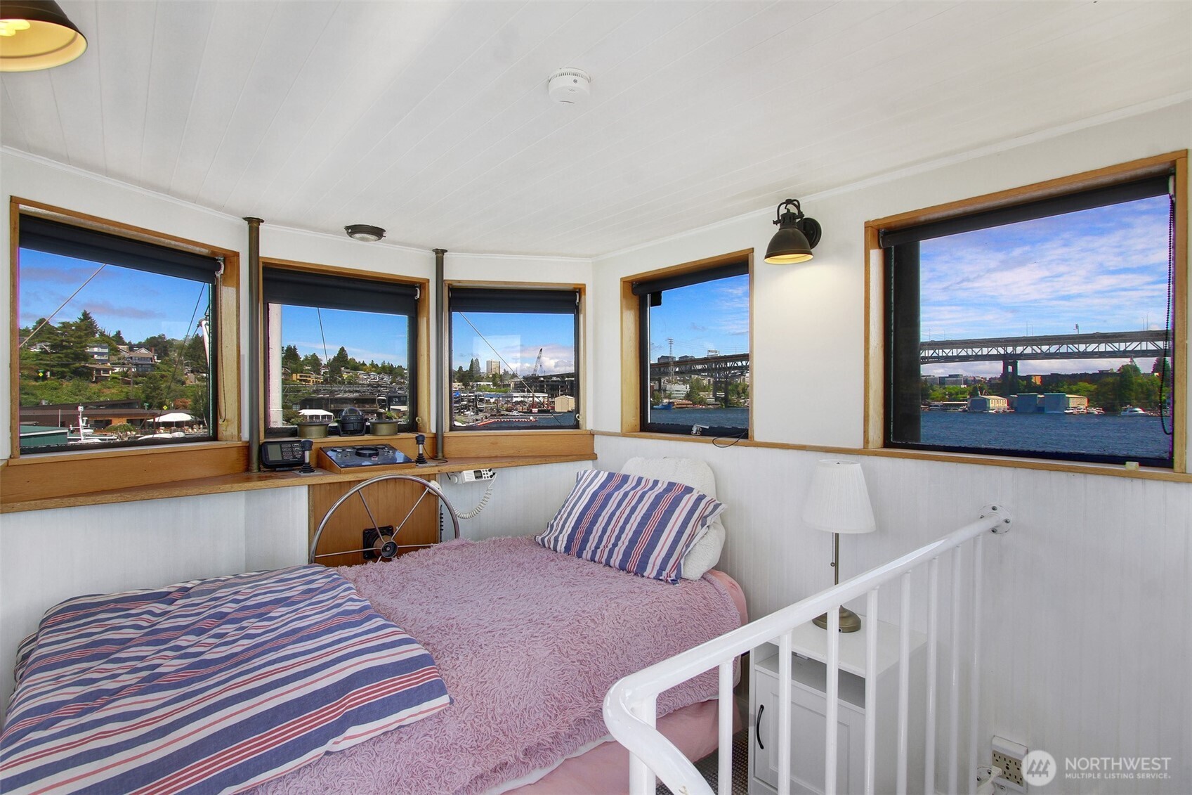 2401 N Northlake Way #B13, Seattle, WA 98103