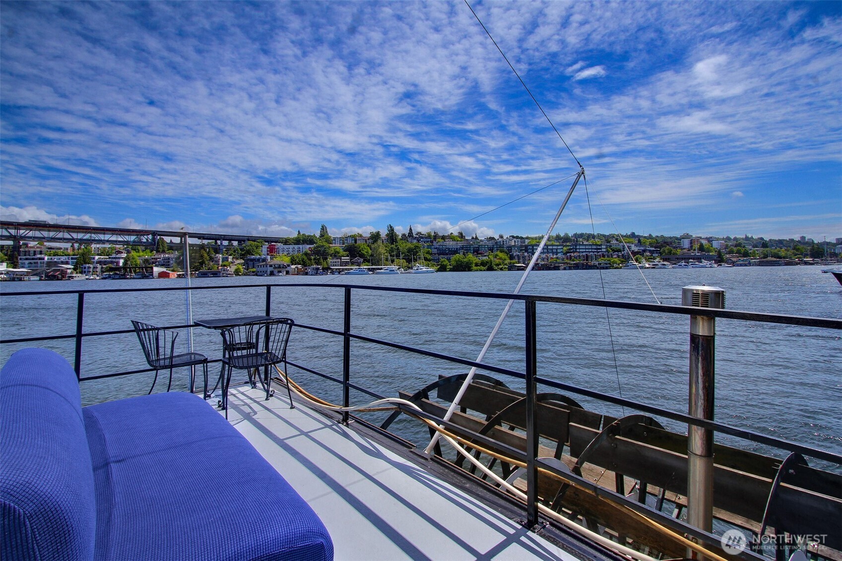 2401 N Northlake Way #B13, Seattle, WA 98103