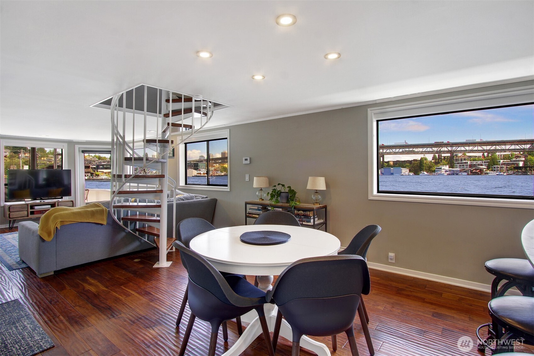 2401 N Northlake Way #B13, Seattle, WA 98103